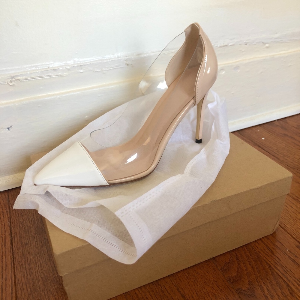 Nude Pumps - never worn!